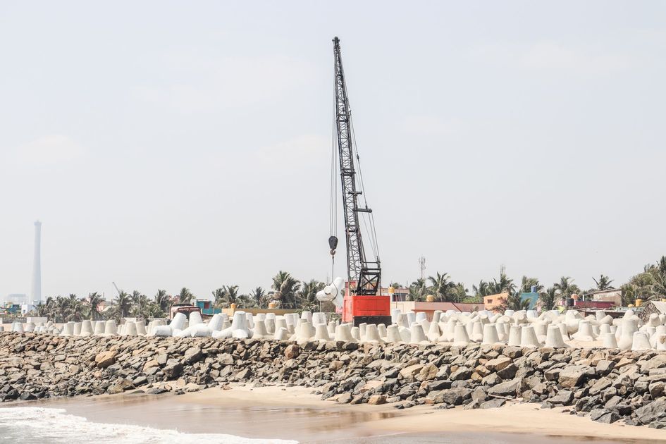 Prefectura y Alcaldía firman convenio para el nuevo malecón de Playas