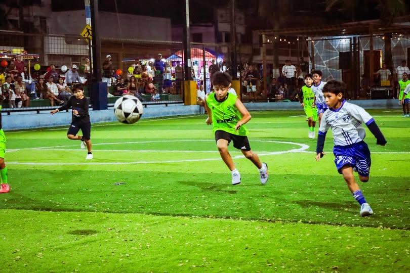 Escuela Municipal de Fútbol Sub-10 gana amistoso en Playas y cierra Mundialito Balladares con victoria