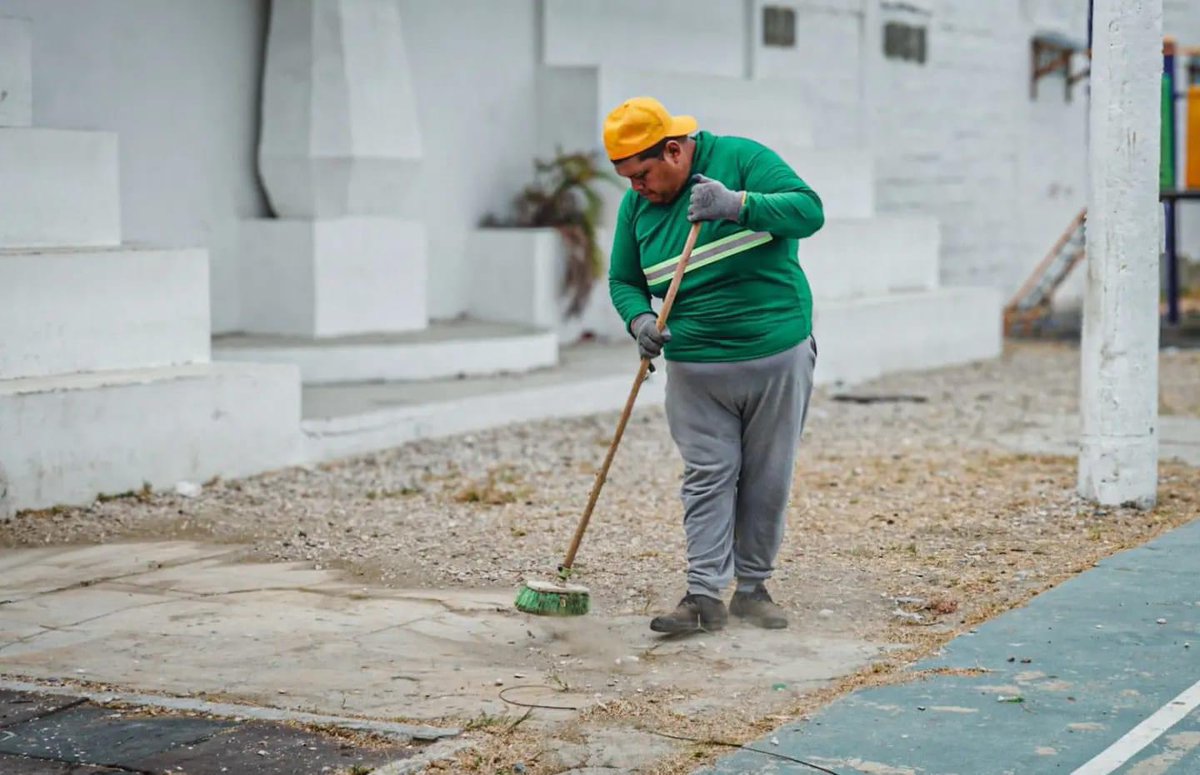 Jornada de limpieza deja el Parque Santa Martha más seguro y agradable para jóvenes en Playas