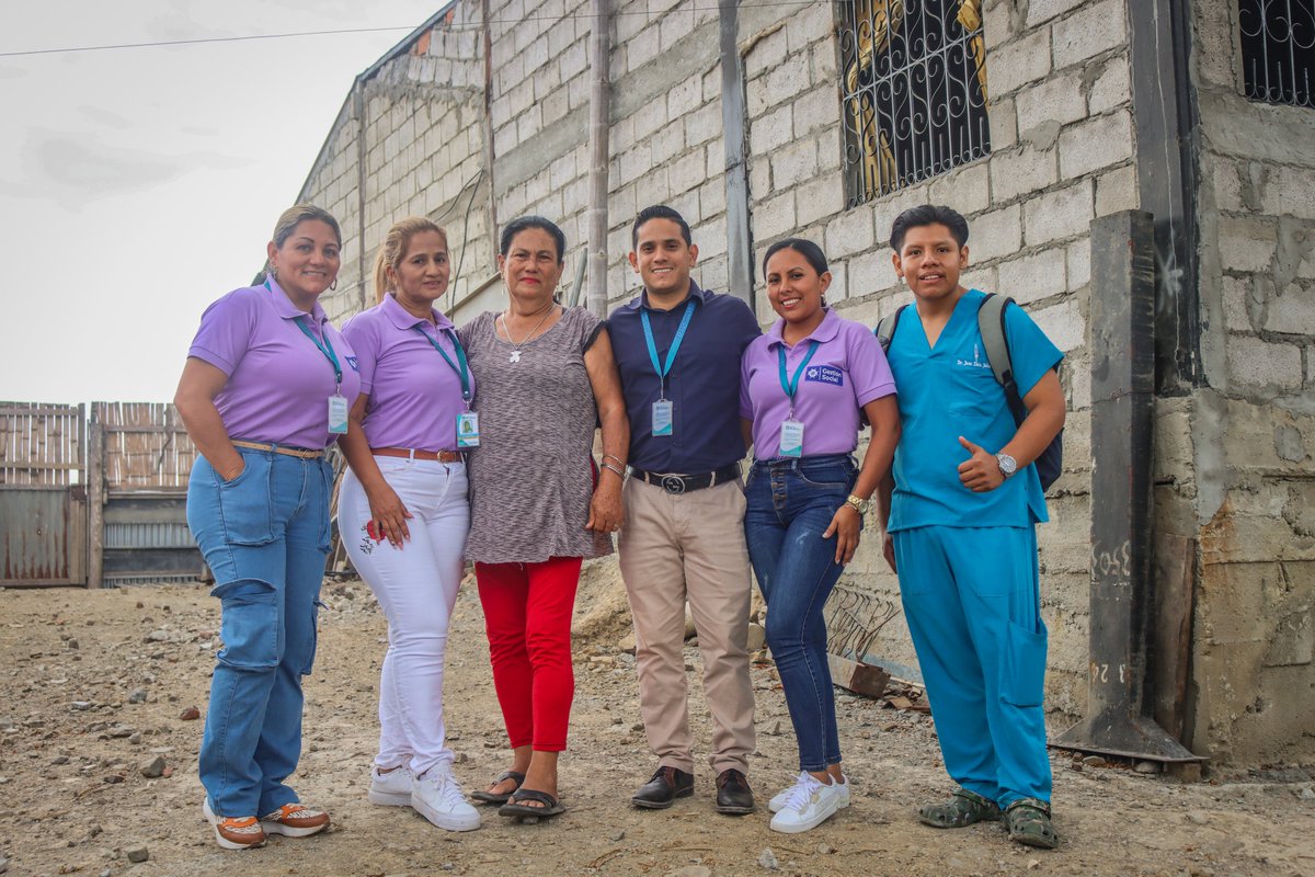 Alcaldía de Playas entrega kits y atención médica en Jardines de Villamil y 25 de Julio