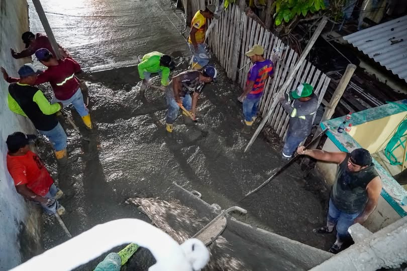 Inician construcción de calles de hormigón en Bellavista, Playas
