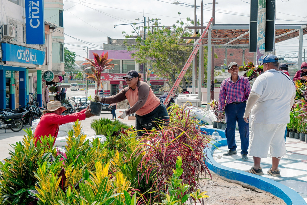 Playas renueva su centro con nuevo corredor turístico y vías de hormigón
