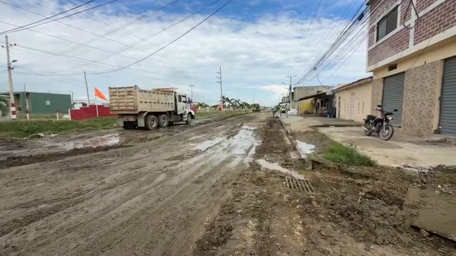 Restricción de tránsito en vía al Morro por lotización Playa Sol