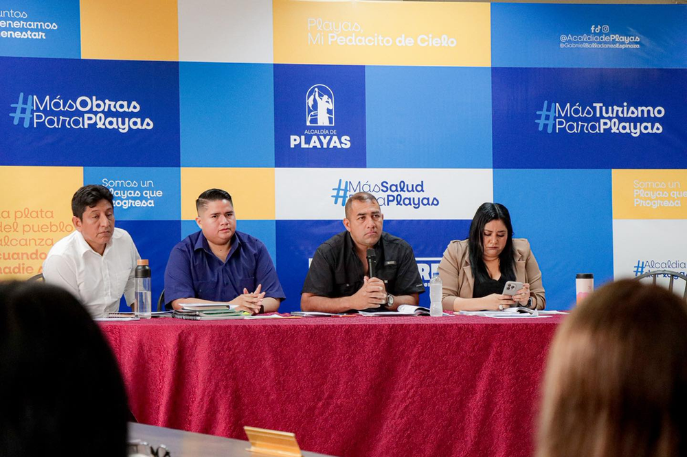 Concejo de Playas entrega callejón a Unidad Educativa María Luisa Luque para seguridad estudiantil